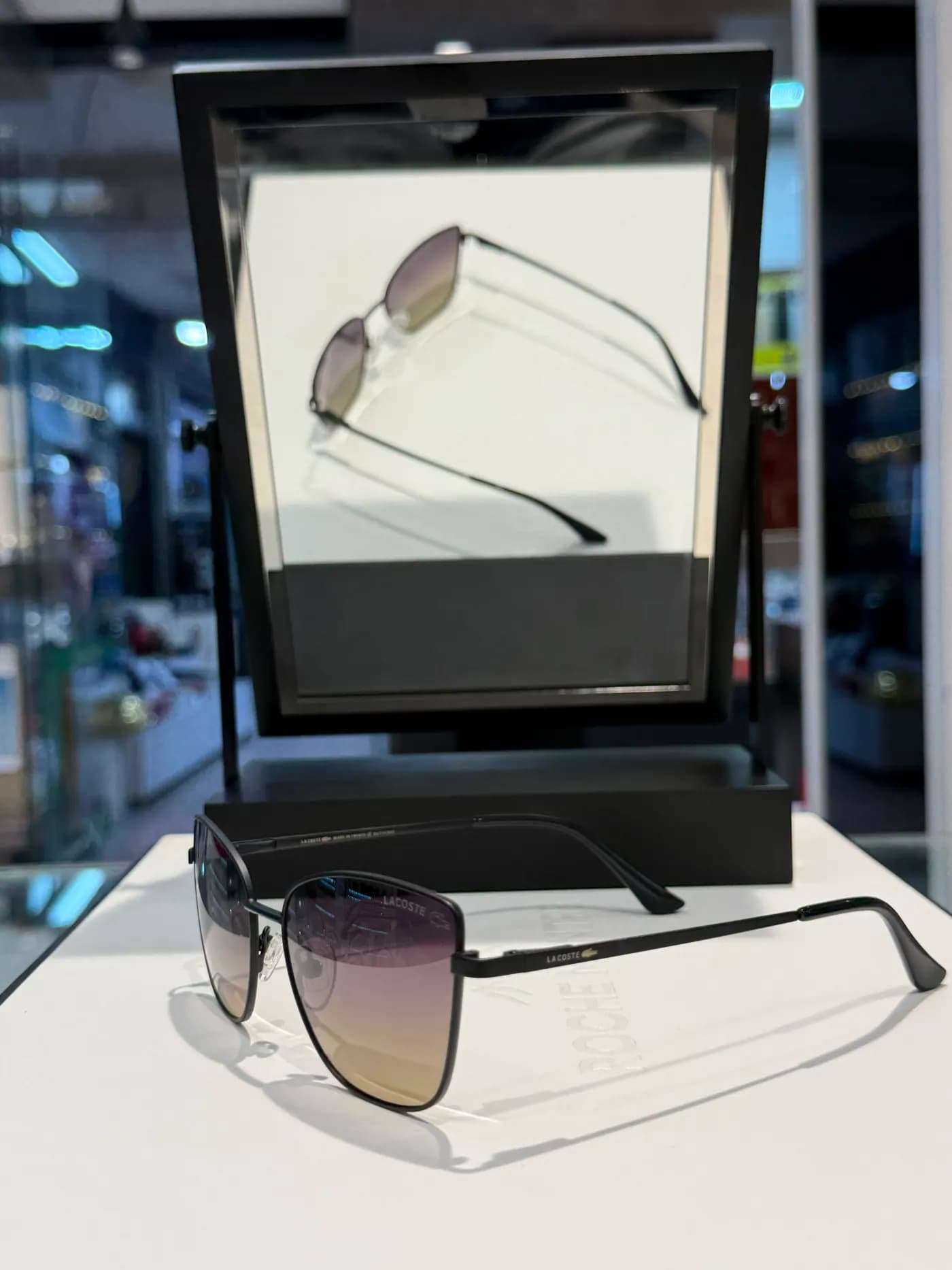 Lacoste LC-48