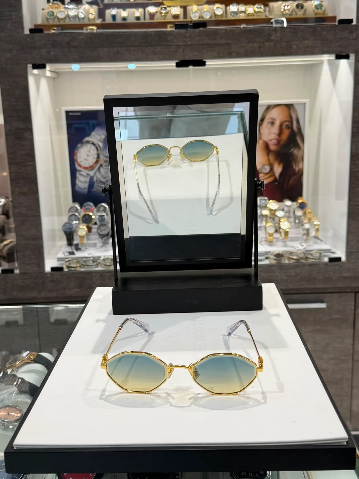 Miu Miu MM-05