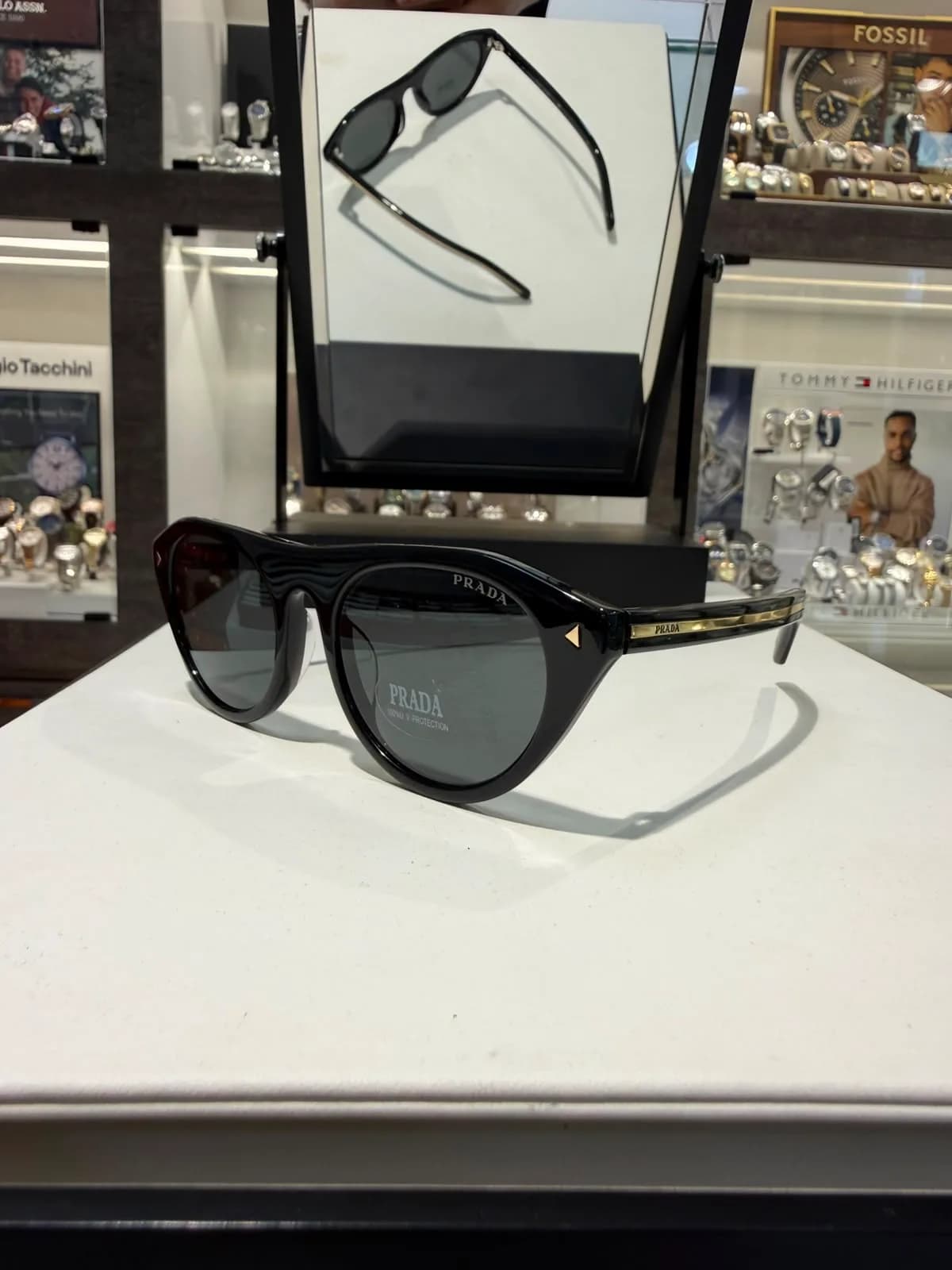 Prada PR-04