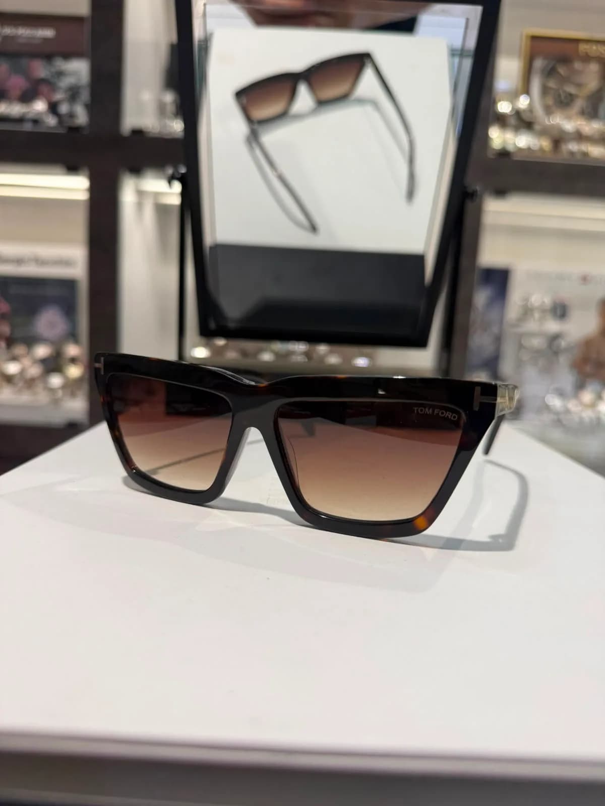 Tom Ford TF-12