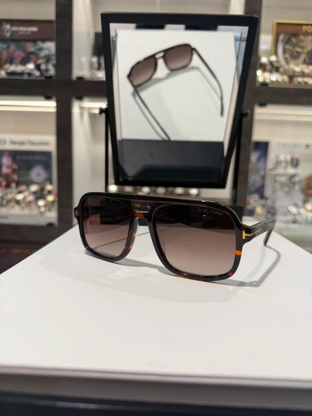 Tom Ford TF-16