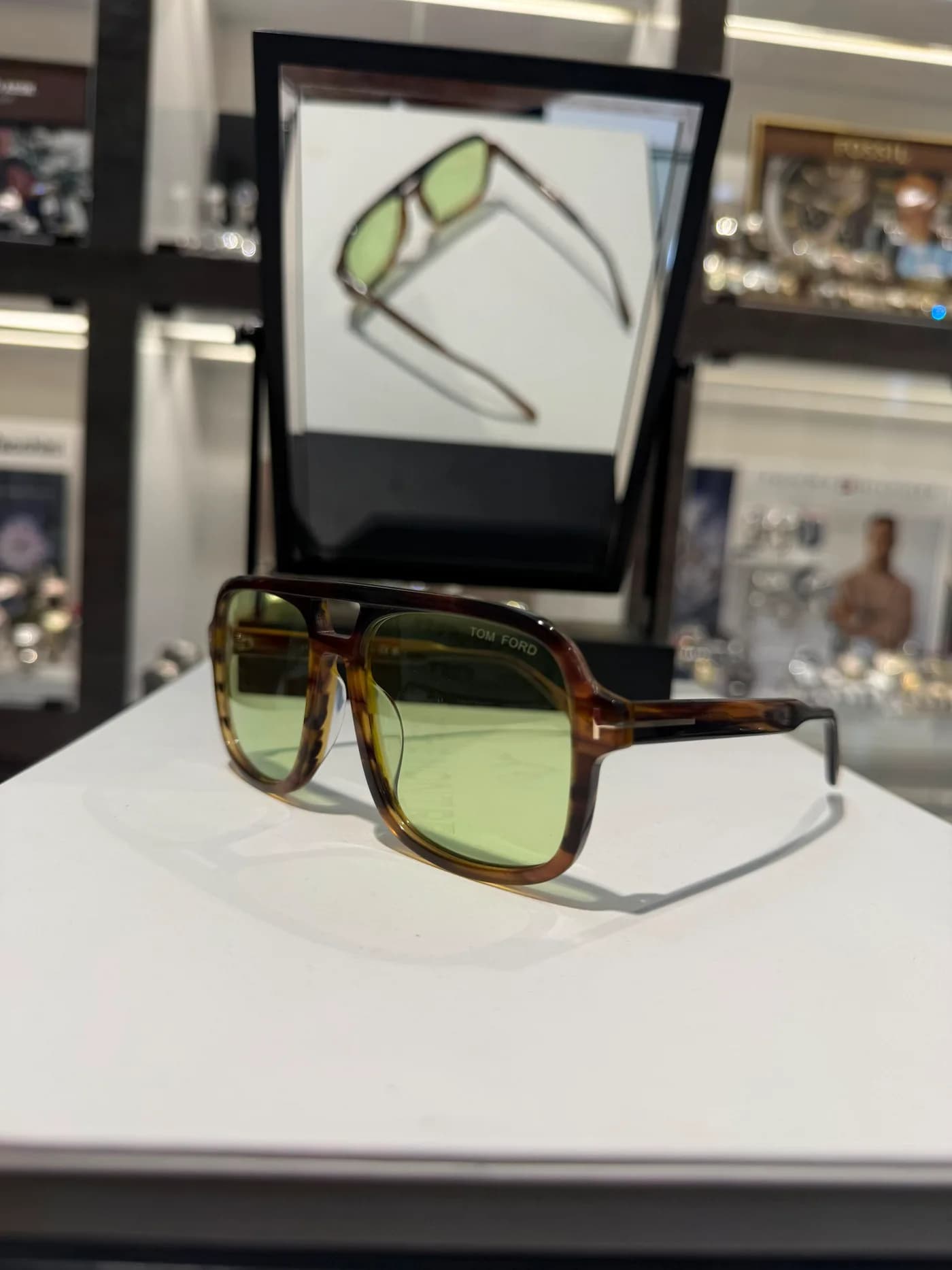 Tom Ford TF-32
