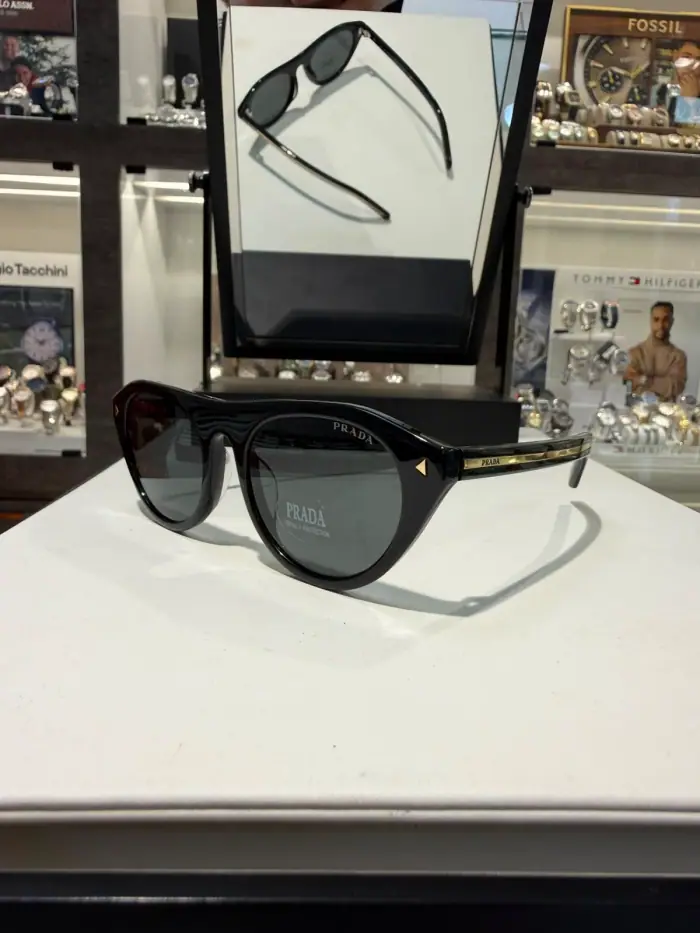 Prada PR-04