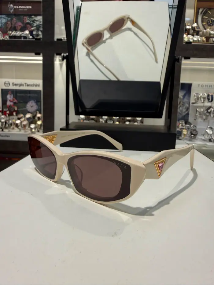 Prada PR-13